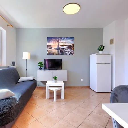 Gordana-4 By Interhome