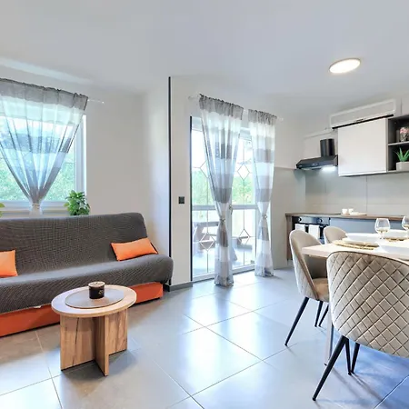 Gordana-4 By Interhome